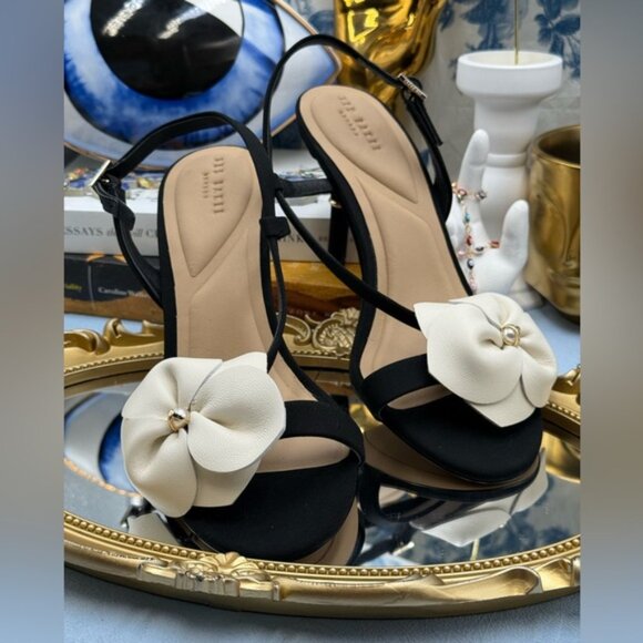 🆕 TED BAKER 🧿 NWOB ARIA ROSE Black & White Pearl Embellished Sandal, Sz US 6.5 - Picture 6 of 16